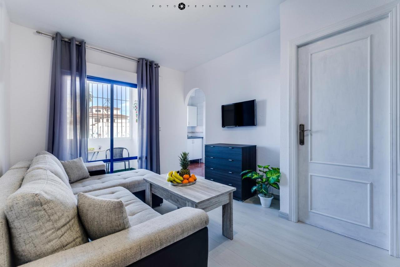 Blue Sea Apartment Torrevieja Extérieur photo