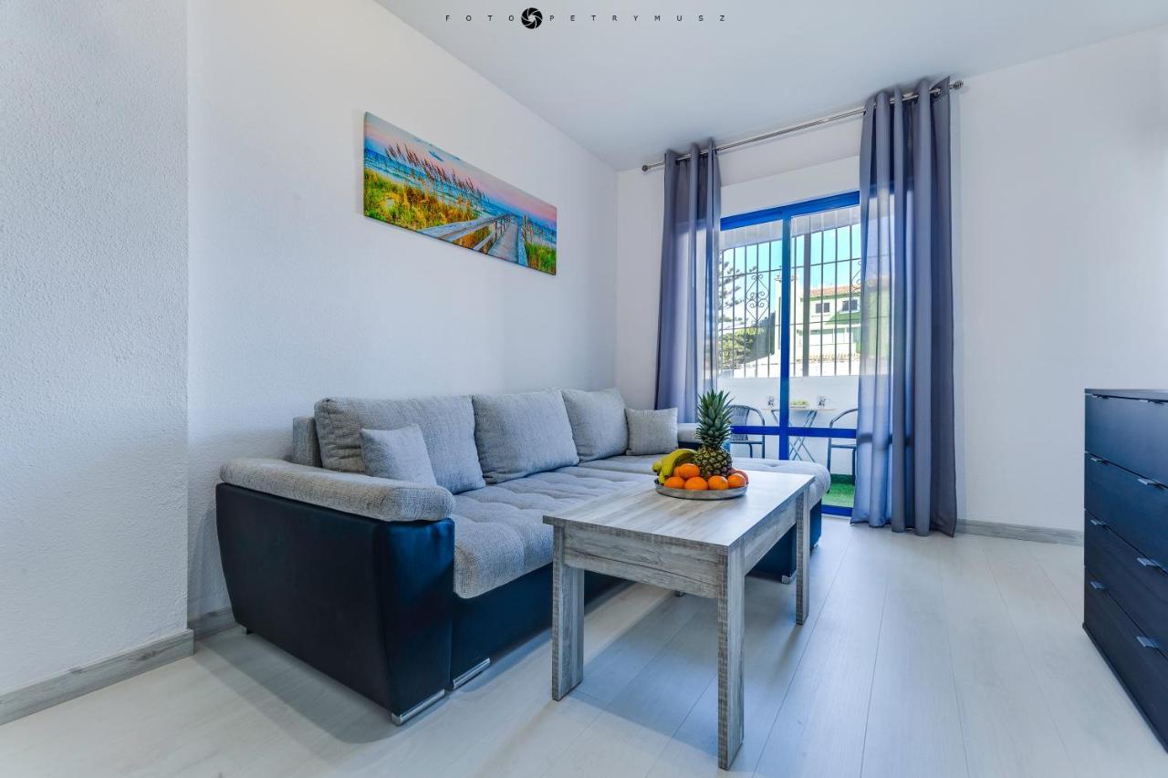 Blue Sea Apartment Torrevieja Extérieur photo